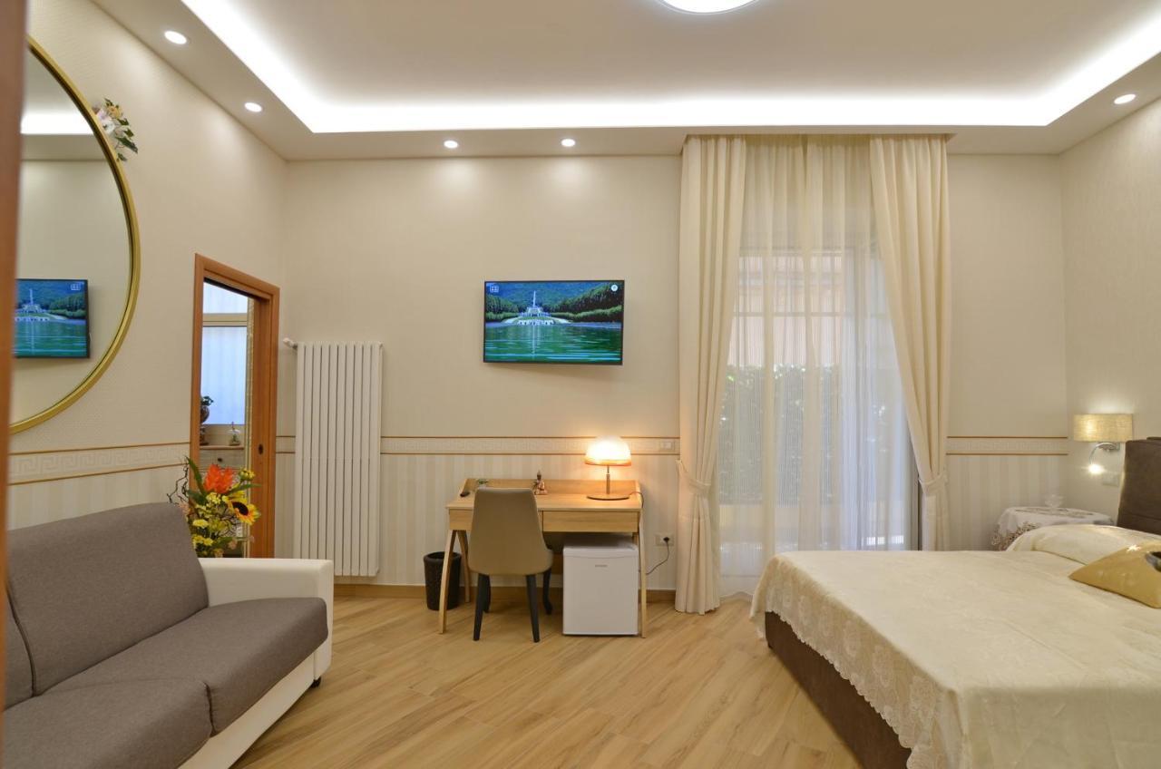 Caserta Deluxe Bis Exterior foto