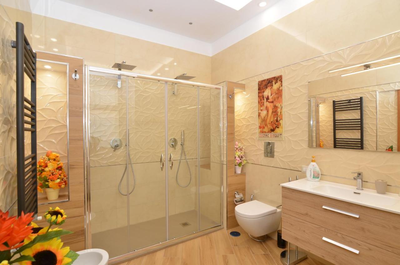 Caserta Deluxe Bis Exterior foto