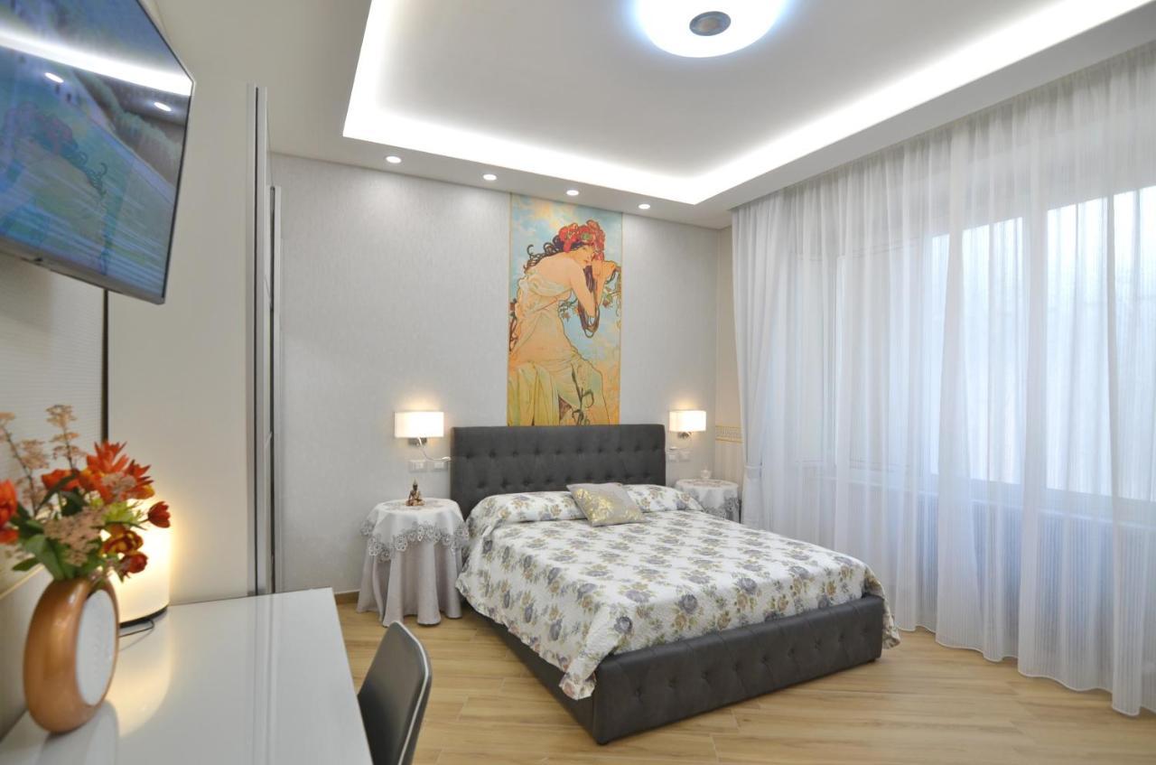 Caserta Deluxe Bis Exterior foto