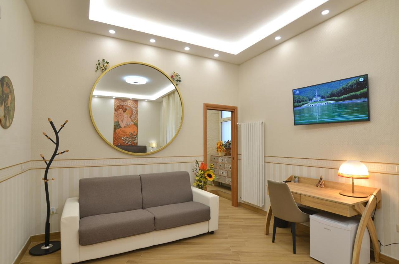 Caserta Deluxe Bis Exterior foto