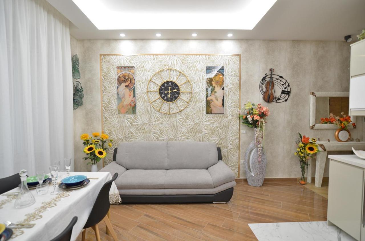 Caserta Deluxe Bis Exterior foto